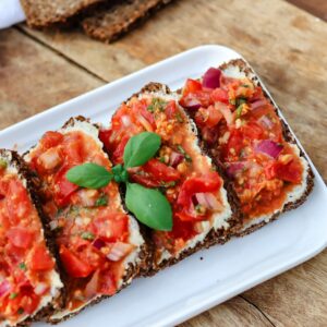 Spicy and smoky tomato salsa